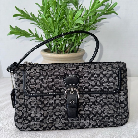 ‼️SOLD‼️Authentic Vintage Coach Soho Mini Black and Gray Logo Wristlet - Picture 2 of 13